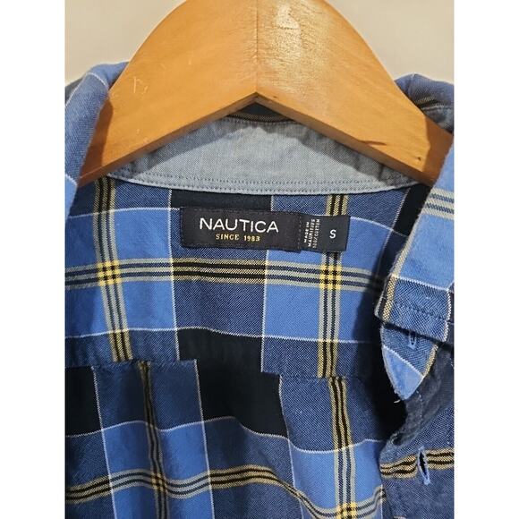 Nautica Men's Classic Fit Blue Plaid Button Down Shirt Size Small Casual Work - Picture 2 of 7